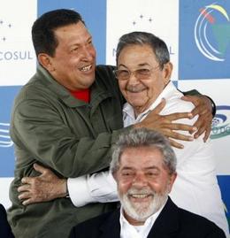 Cuba entra aclamada en el Grupo de Rio y da un portazo a la OEA